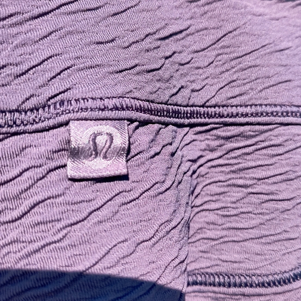 Lululemon Can you Feel the Pleat Crop Size 6